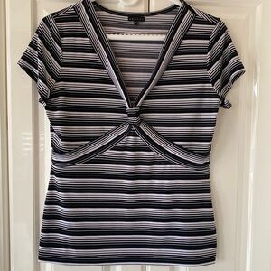 Women - dressy or casual stretch top, black and white short sleeve
